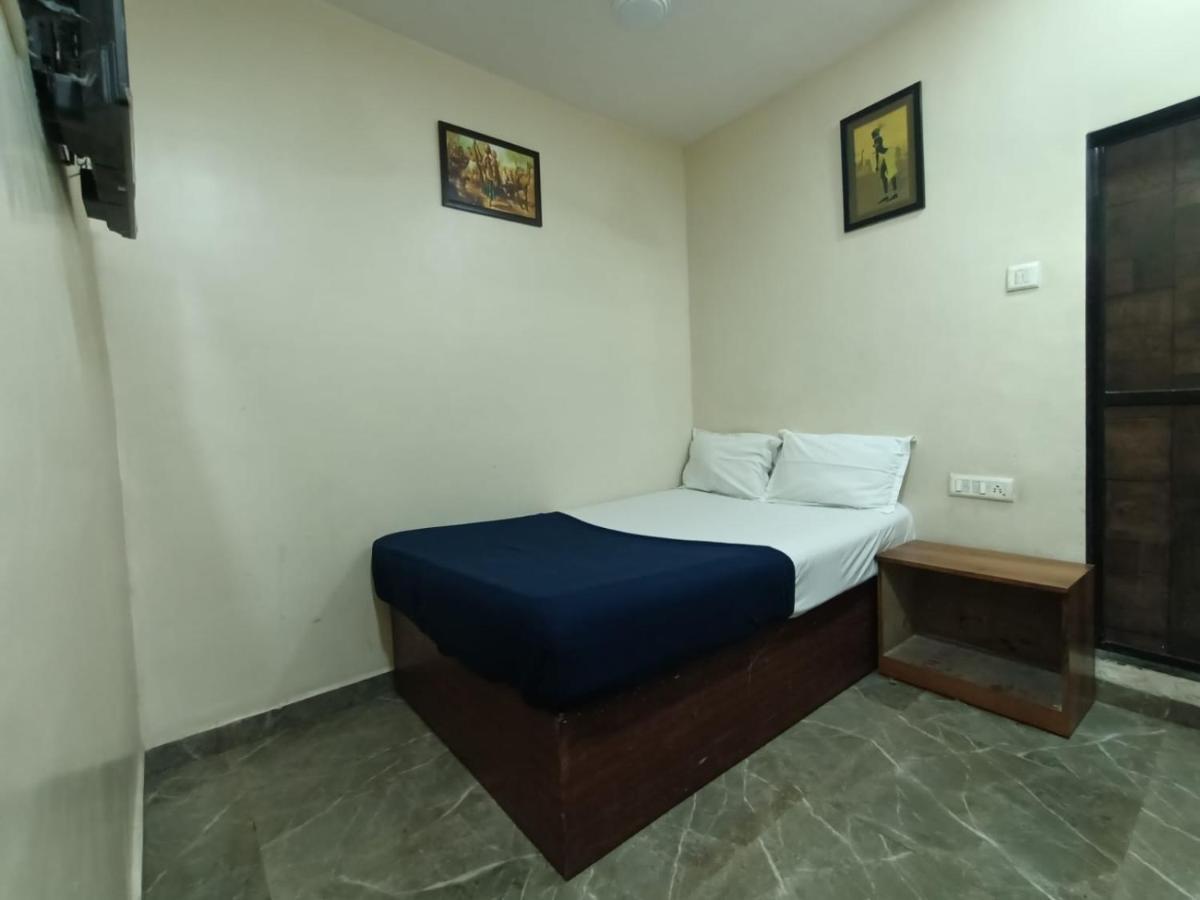 Hotel Safalta Residency, Chembur Mumbai Exterior photo